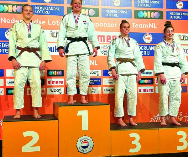 Zilver voor 18-jarige judoka Linde Hanstede op NK senioren