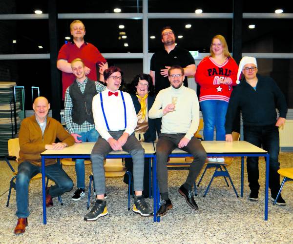 LaWeDaMaDo speelt ‘Schone schijn’