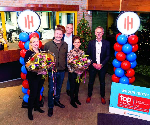 40 en 25 jaar toewijding bij Hoppenbrouwers Almelo:  Een dubbel dienstjubileum