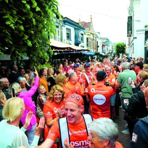 Almeloopers maken weer feest van doorkomst Roparun