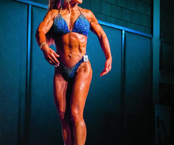 56-jarige fitnessfanaat Patricia Lohuis Nederlands kampioen