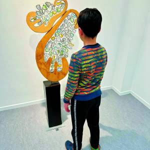 Kunsthal Hof 88 ontvangt 1000ste bezoeker tijdens Kinderen Kijken Kunst