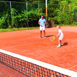 Paard-Veulen tennistoernooi bij Luctor et Emergo